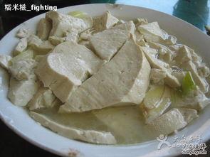 卤水点豆腐是视频,传统工艺的神奇魅力